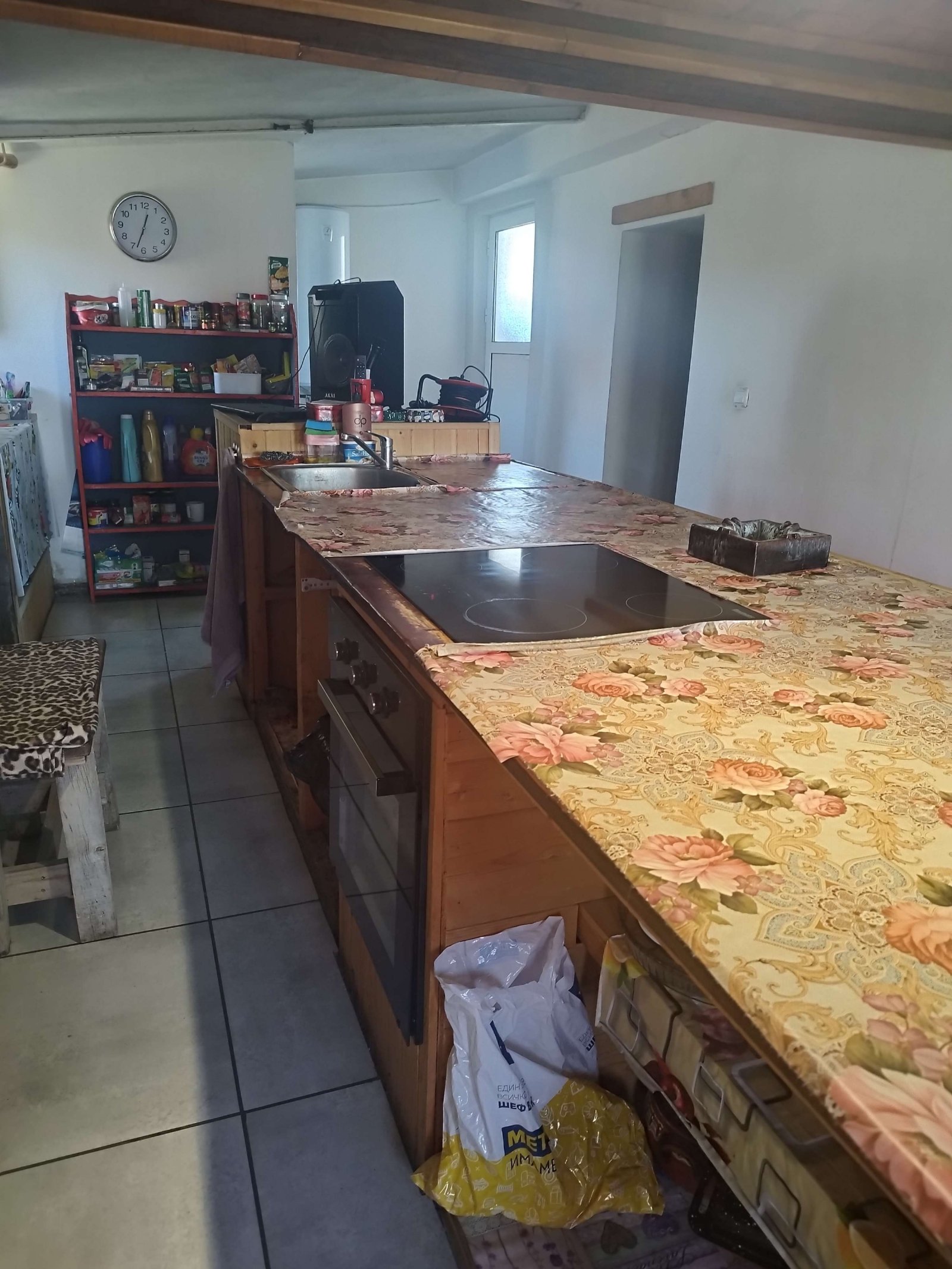 Casa completamente arredata e ristrutturata con 4 camere da letto a Boliarovo, Regione di Jambol.