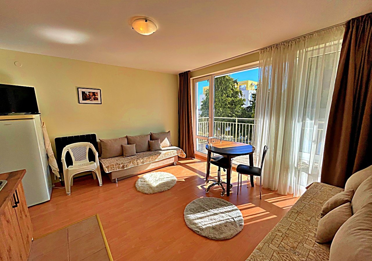 Studio con vista piscina nel Imperial Fort Club, Sveti Vlas – 44 m², piano terra, 59.900 €