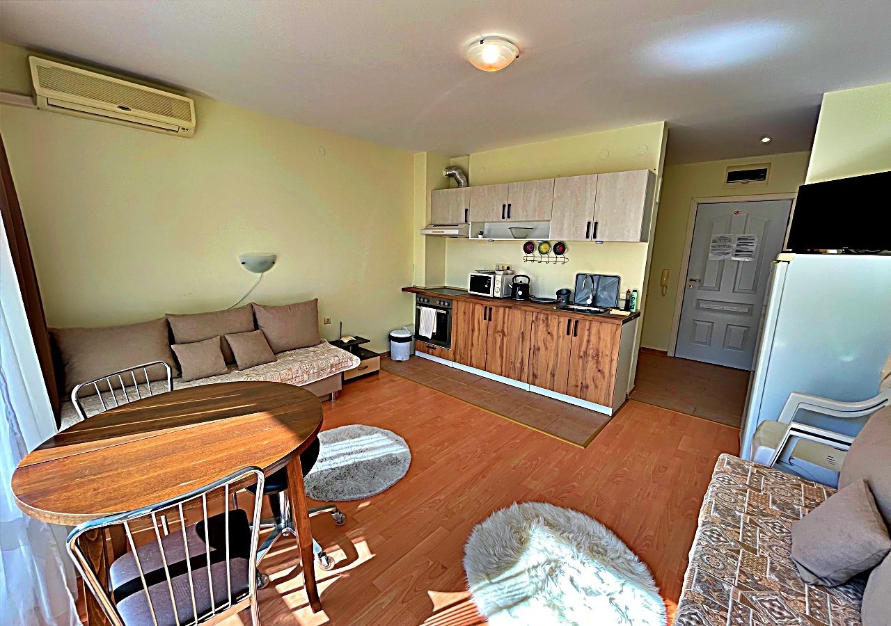 Studio con vista piscina nel Imperial Fort Club, Sveti Vlas – 44 m², piano terra, 59.900 €