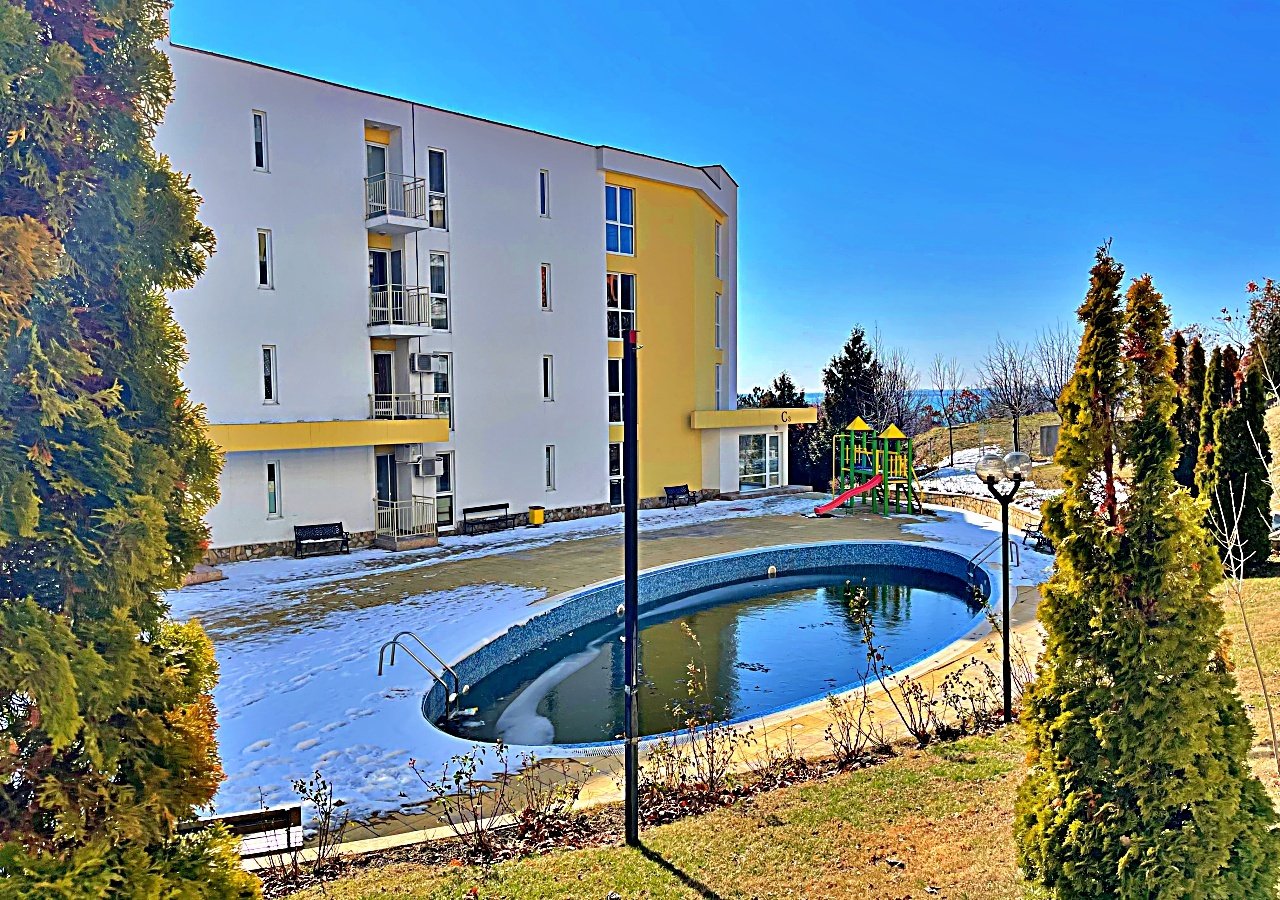 Studio con vista piscina nel Imperial Fort Club, Sveti Vlas – 44 m², piano terra, 59.900 €