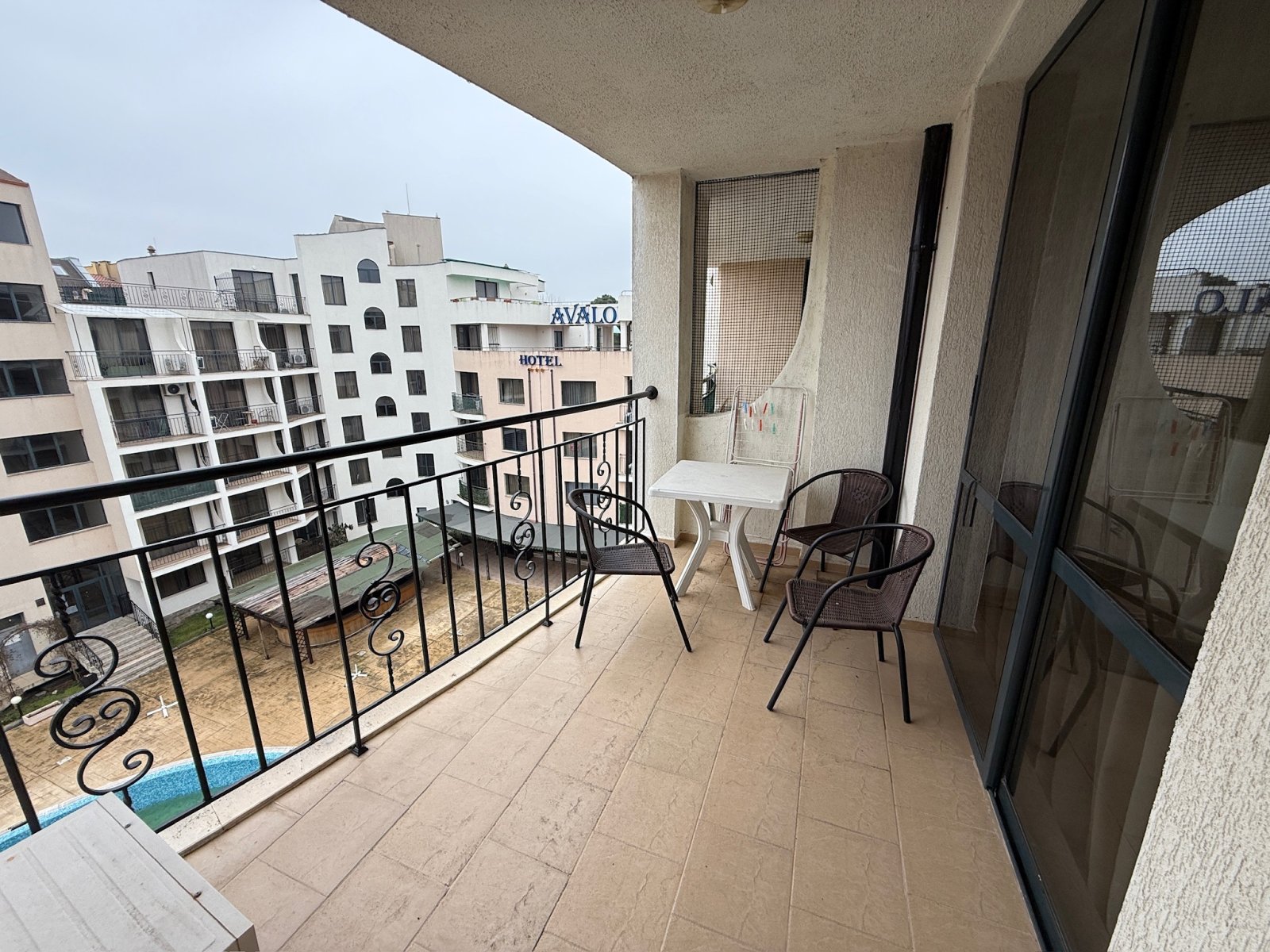 Bellissimo appartamento con due camere nel complesso Avalon a Sunny Beach, Bulgaria.