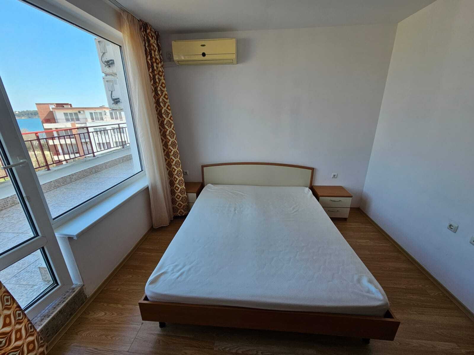 Appartamento familiare direttamente sul mare – Prima linea con vista mare a Riviera Fort, Ravda, Bulgaria.