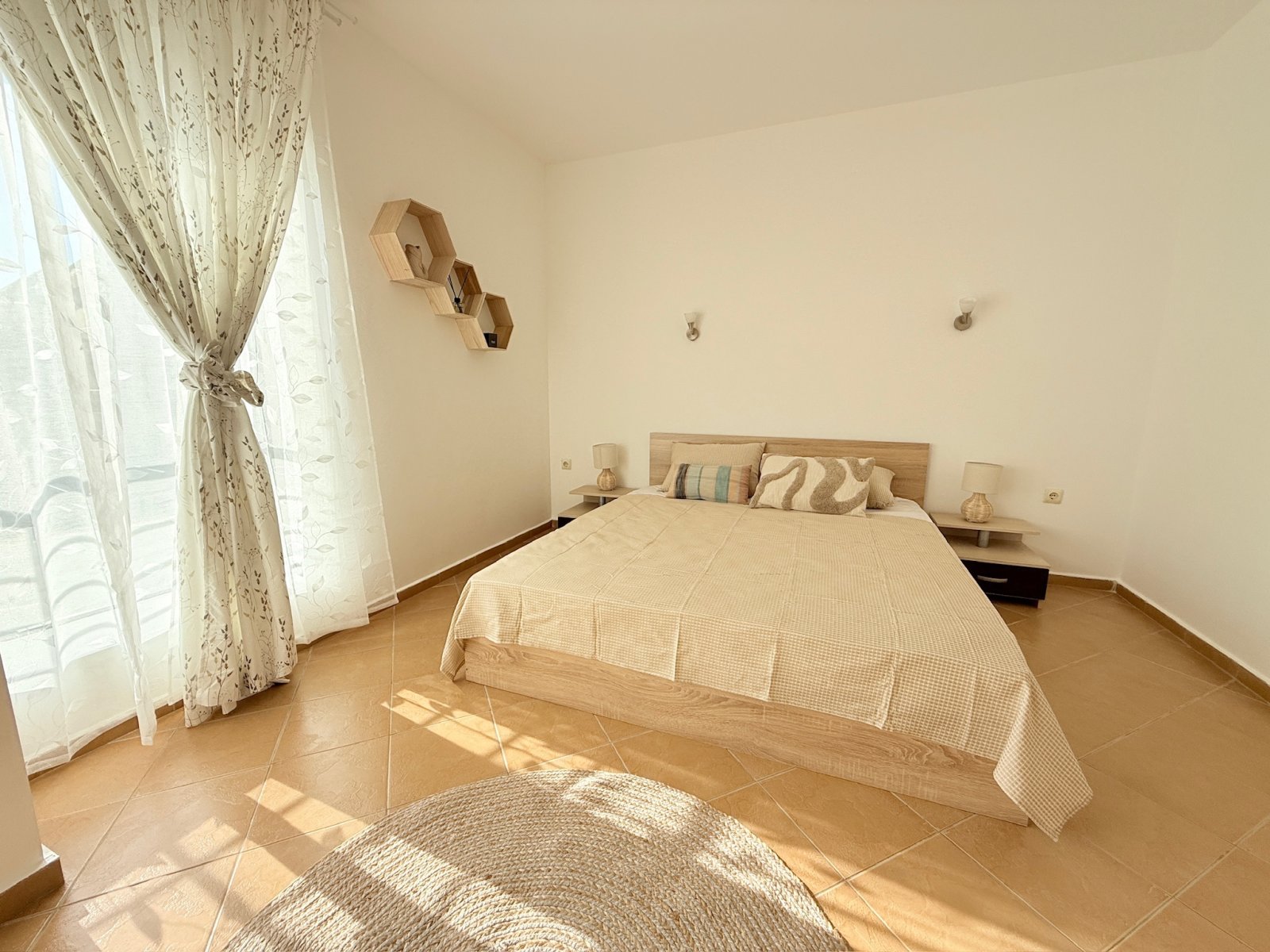 Bella appartamento con tre stanze nel complesso residenziale Solis, Sunny Beach, Bulgaria.