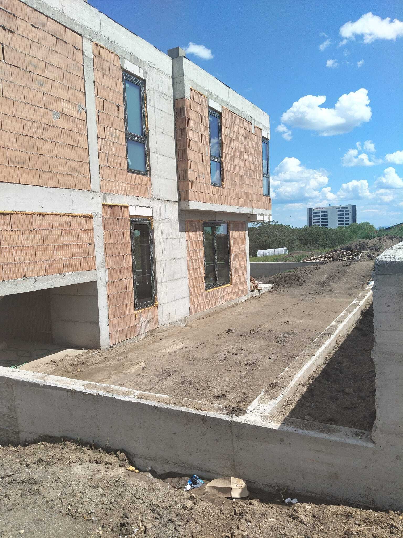 Nuova costruzione di una casa a due piani nella regione di Vetren, Burgas, Bulgaria.