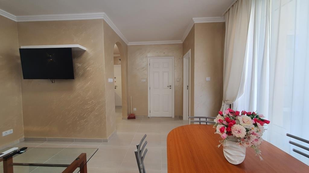 Appartamento modernizzato con 2 camere nel complesso Sea Dreams, Sunny Beach – 4° piano.