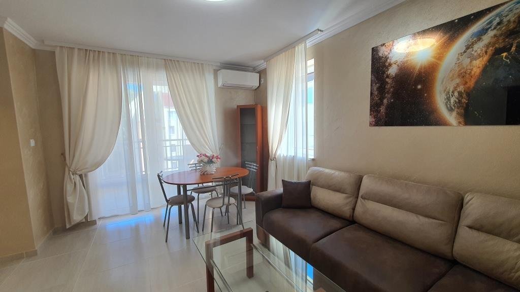 Appartamento modernizzato con 2 camere nel complesso Sea Dreams, Sunny Beach – 4° piano.