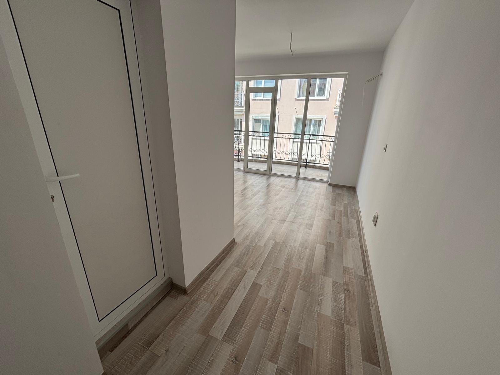 Appartamento con una camera da letto nel complesso Villa Venezia con vista sulle montagne, senza spese di manutenzione.