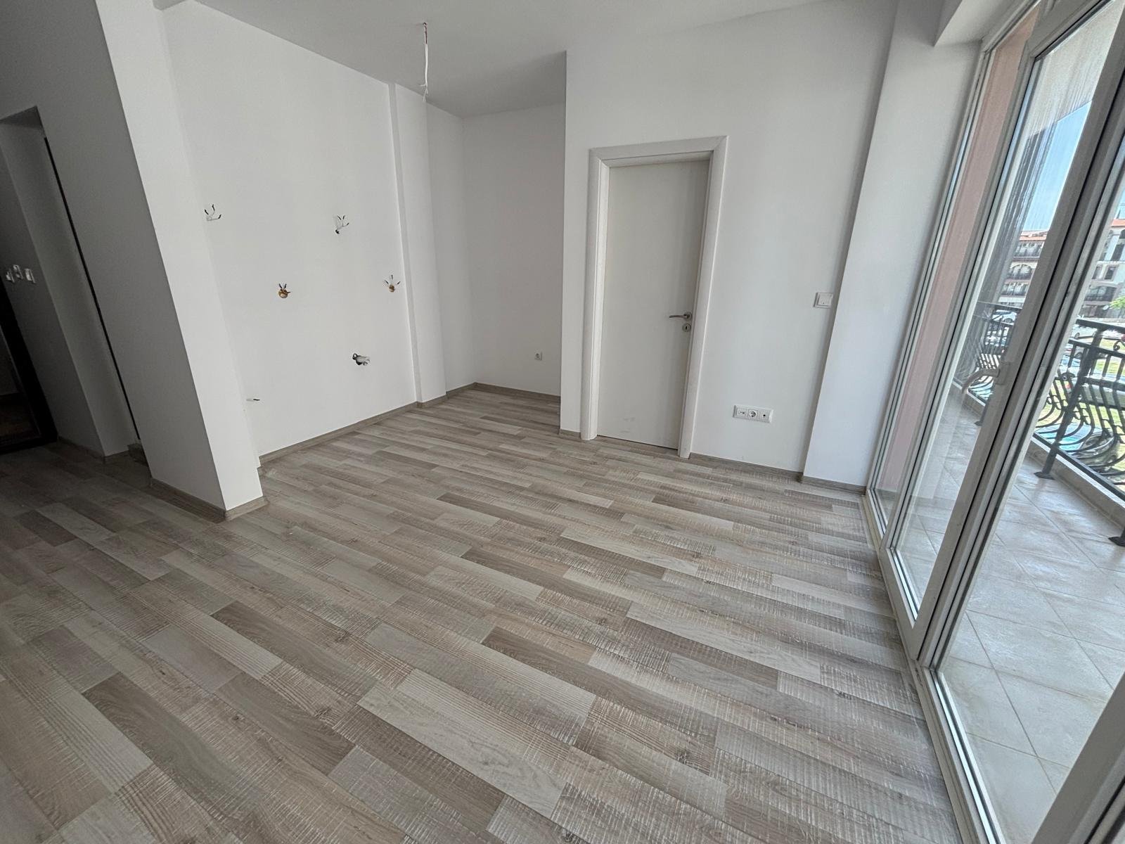 Appartamento con una camera da letto nel complesso Villa Venezia con vista sulle montagne, senza spese di manutenzione.