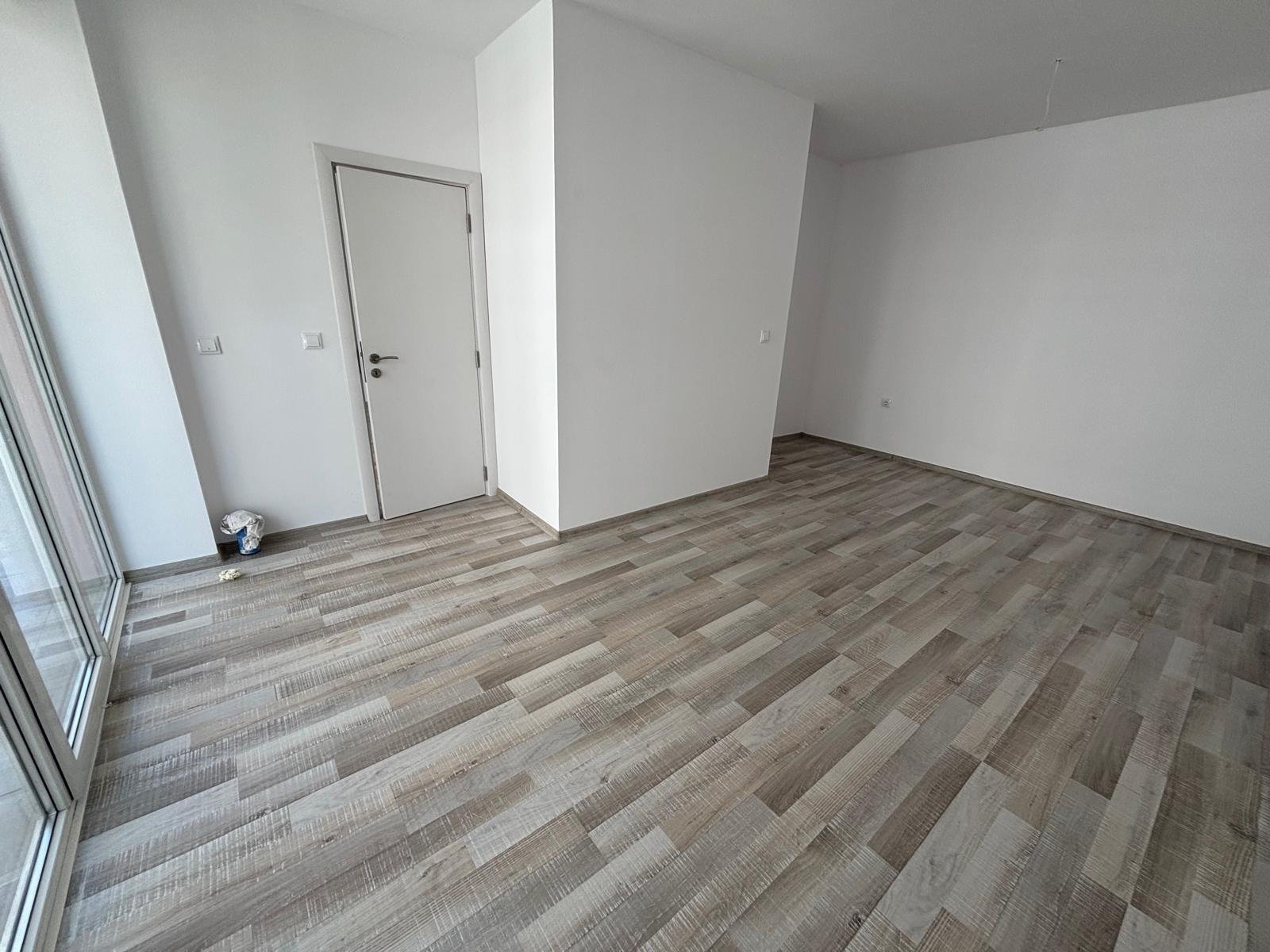 Appartamento con una camera da letto nel complesso Villa Venezia con vista sulle montagne, senza spese di manutenzione.