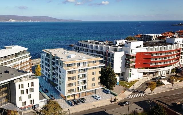 Appartamento in un edificio di nuova costruzione, Shoreline Symphony fronte mare.