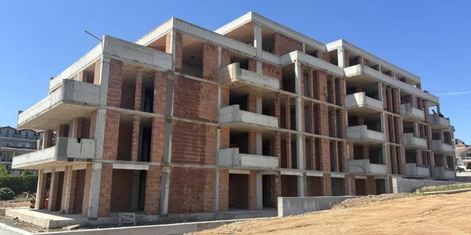 Elegante appartamento di 3 locali nel complesso Sunny Island Bohemia