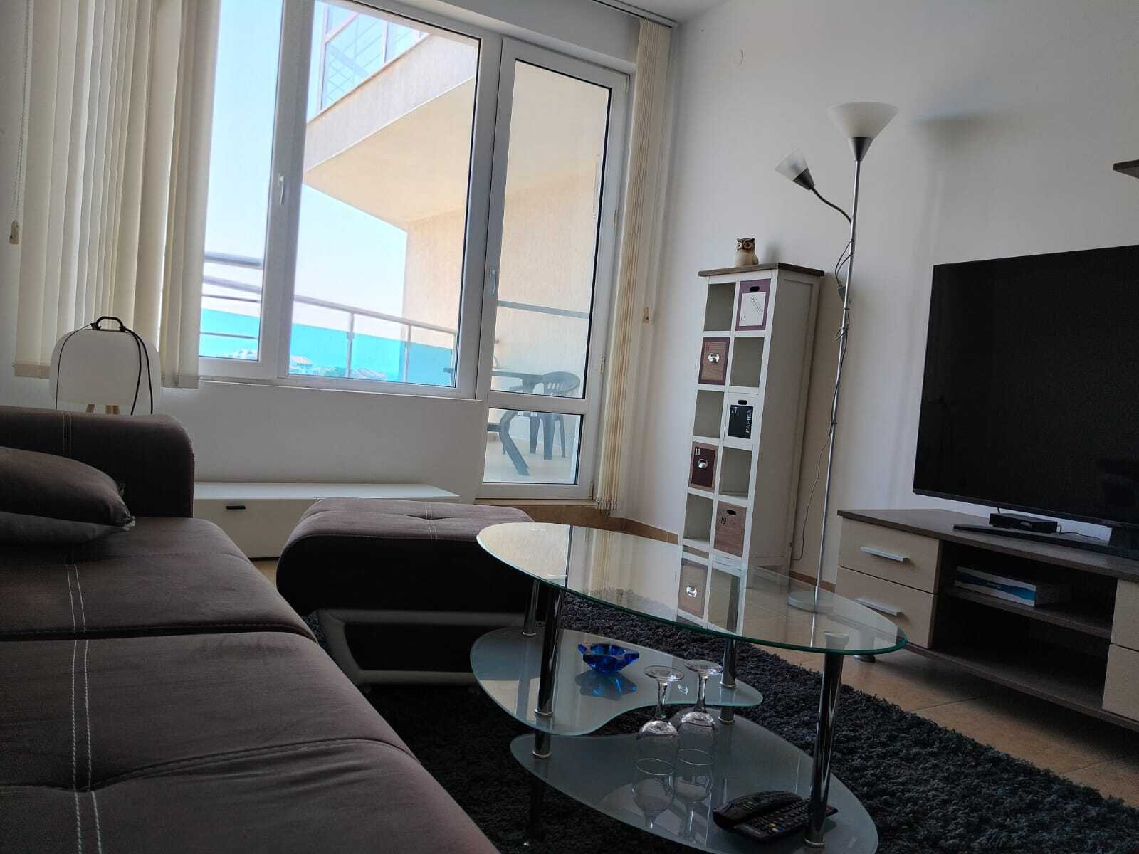 Appartamento con 2 camere da letto in affitto a lungo termine a partire da settembre nel complesso Costa Calma Aheloy, Bulgaria.