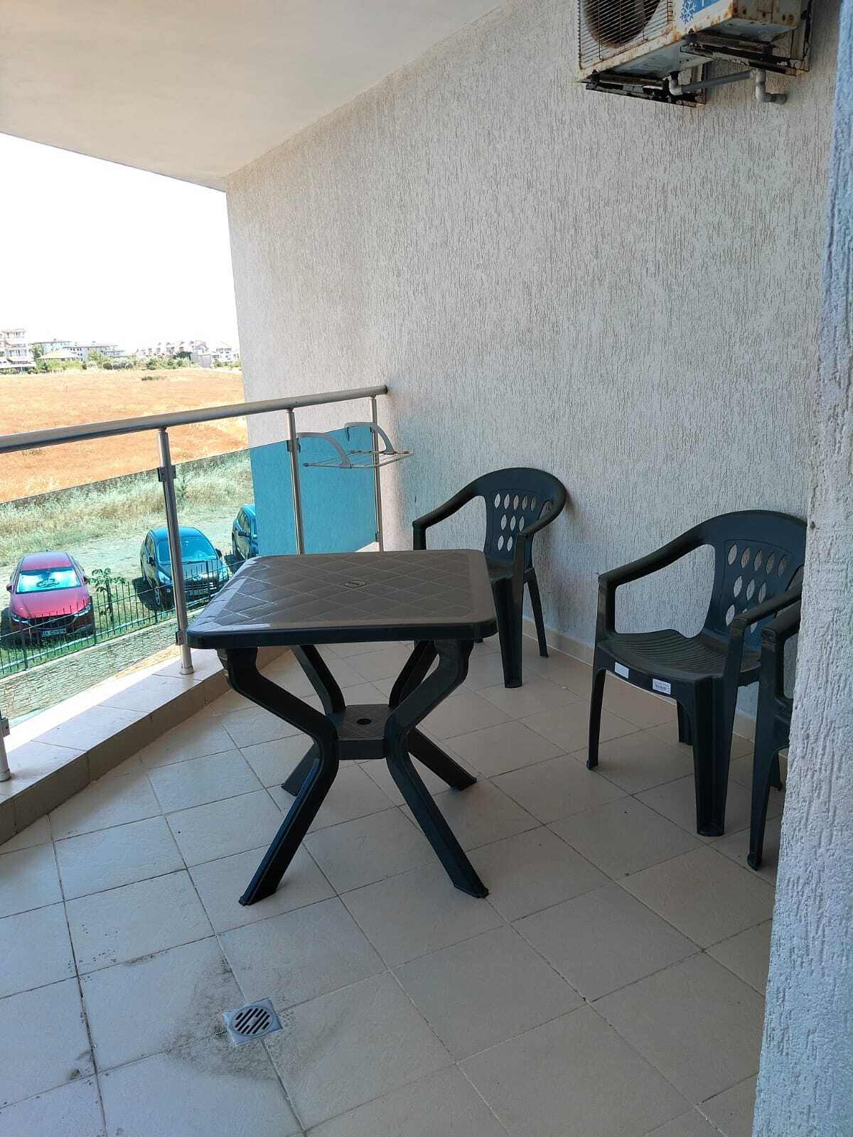 Appartamento con 2 camere da letto in affitto a lungo termine a partire da settembre nel complesso Costa Calma Aheloy, Bulgaria.