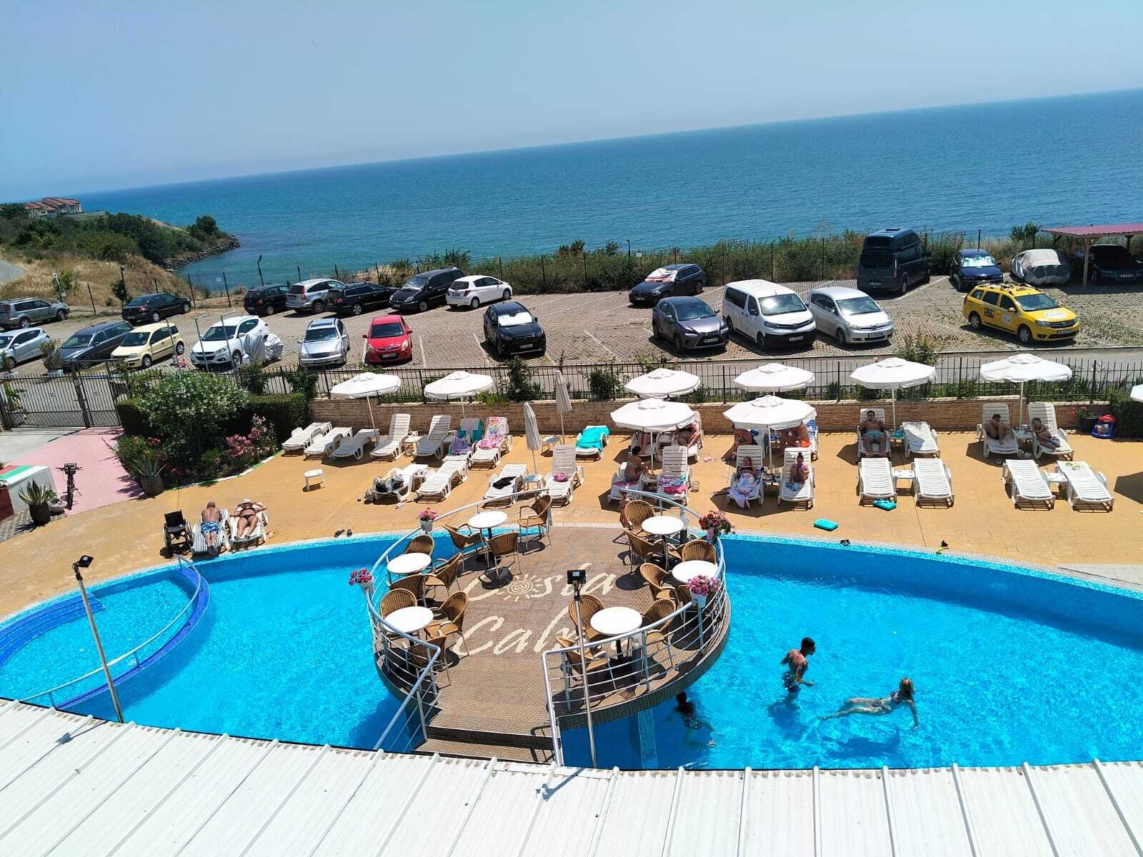 Appartamento con 2 camere da letto in affitto a lungo termine a partire da settembre nel complesso Costa Calma Aheloy, Bulgaria.