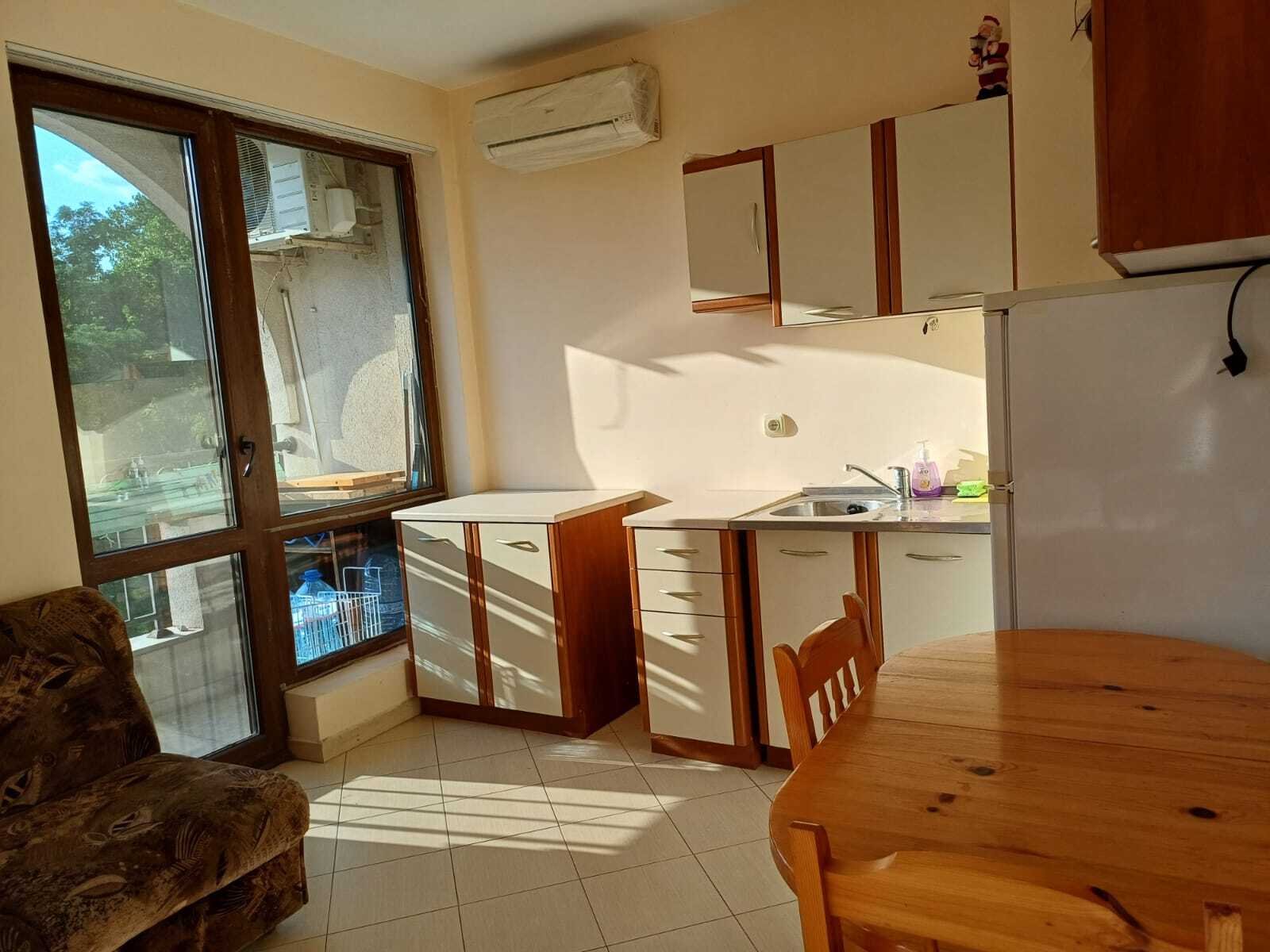 Studio nel complesso Bolero sulla spiaggia del sole per affitto a lungo termine.