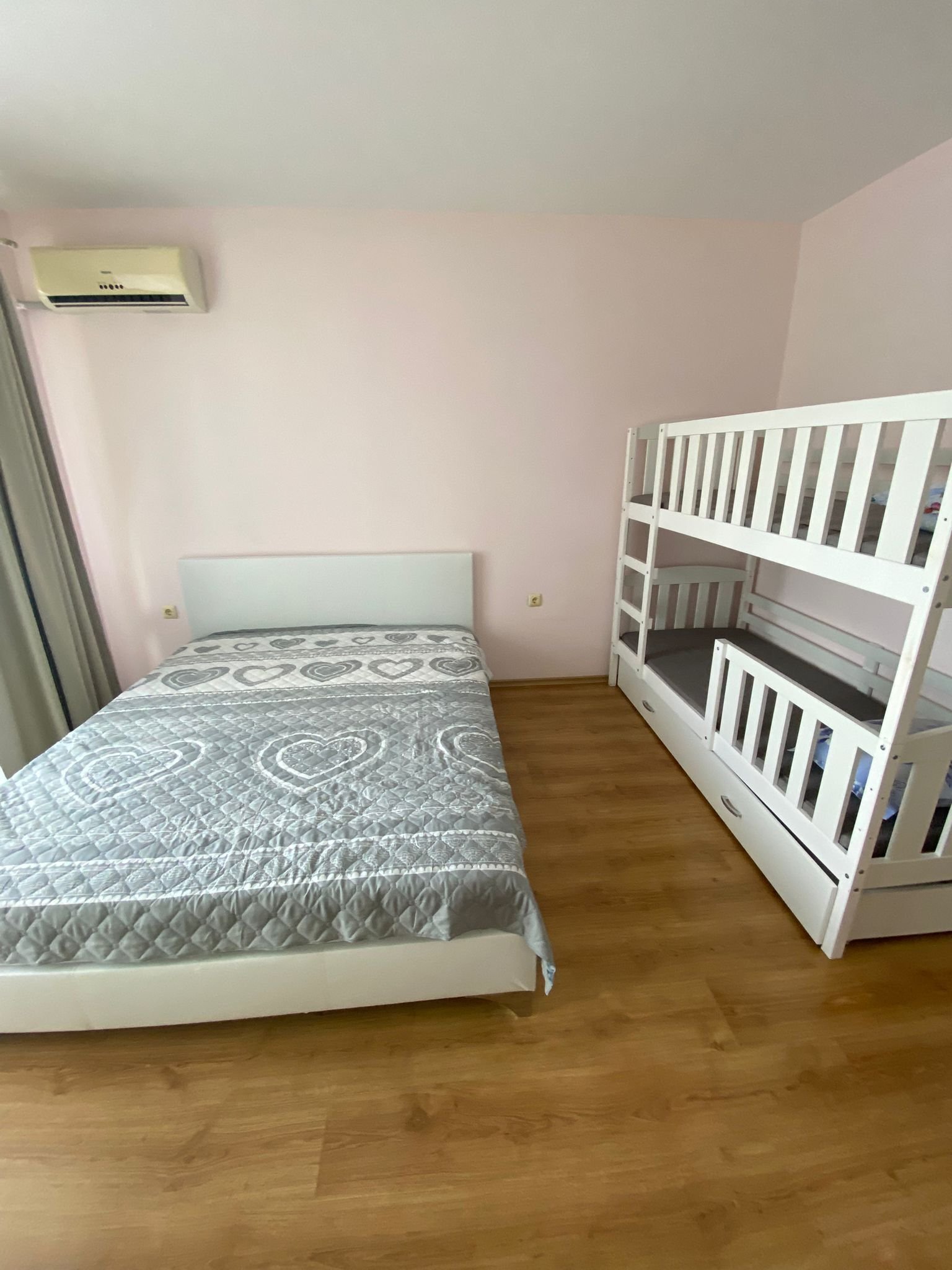 Appartamento trilocale nel complesso residenziale Florence Park, Sunny Beach.