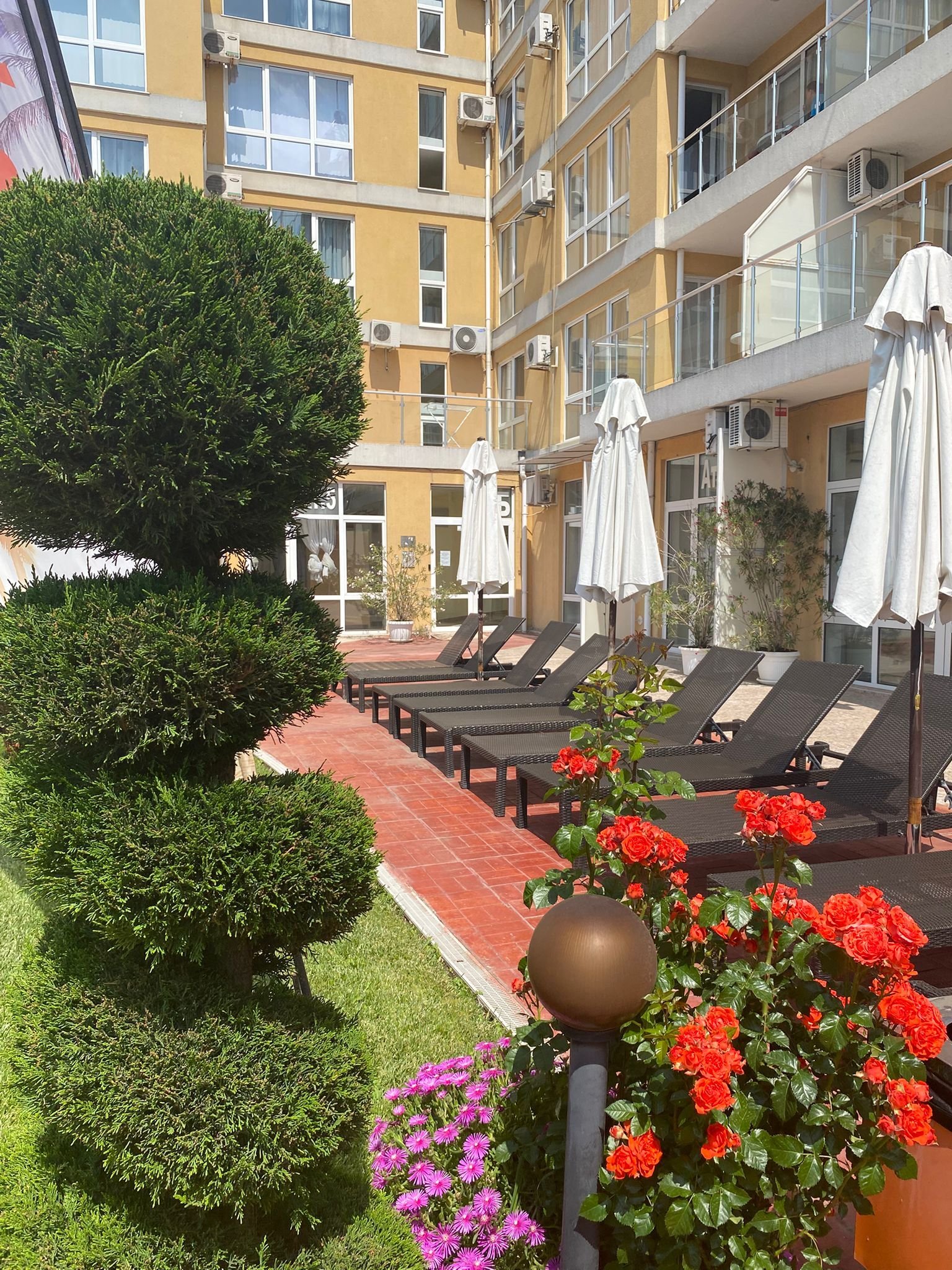 Appartamento trilocale nel complesso residenziale Florence Park, Sunny Beach.