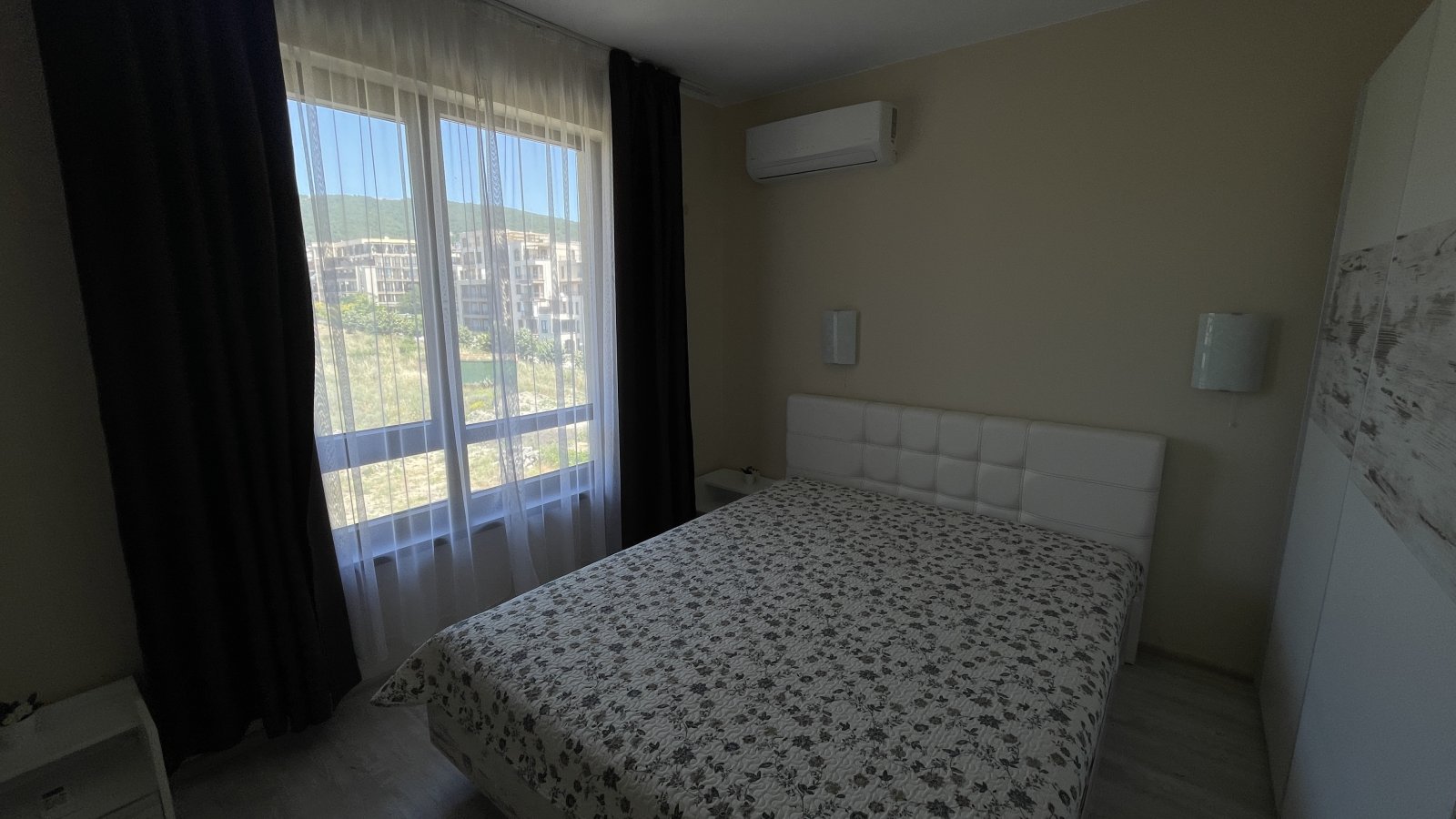 Spazioso appartamento con 2 camere da letto con vista mare e montagna – Sea Dreams, Sveti Vlas