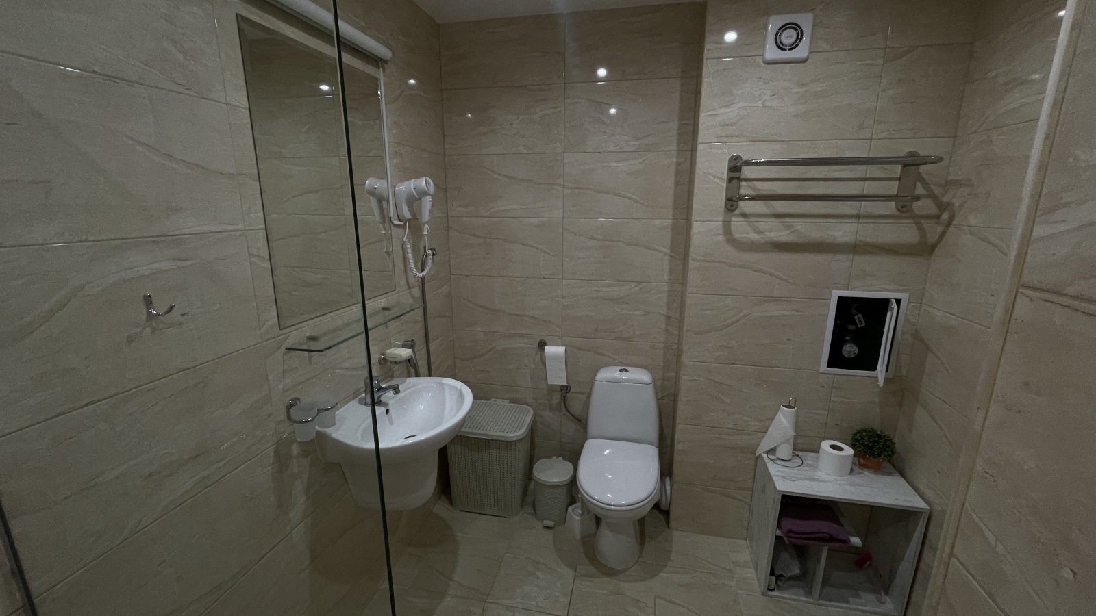 Spazioso appartamento con 2 camere da letto con vista mare e montagna – Sea Dreams, Sveti Vlas