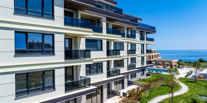 Elegante appartamento di 3 camere a Sunny Island Royal, Chernomorets