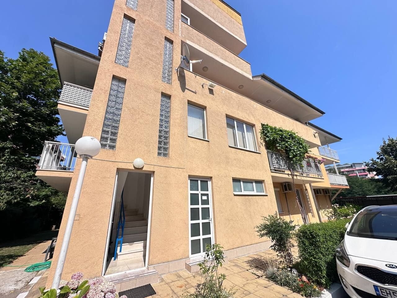 Appartamento con tre locali nel complesso Robinson a Sunny Beach