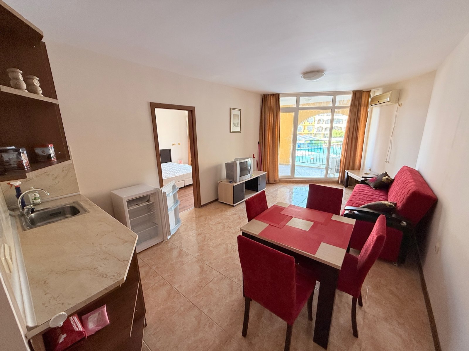 Appartamento con due stanze nel complesso Midia ad Aheloy