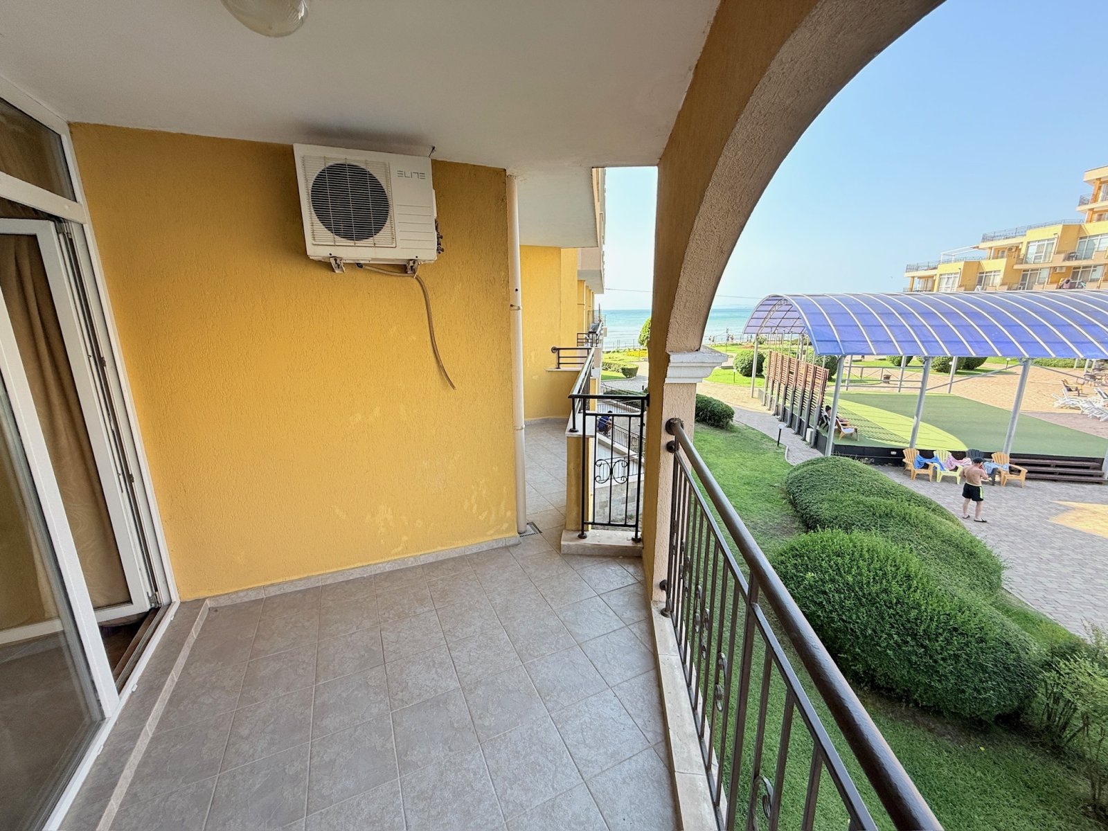 Appartamento con due stanze nel complesso Midia ad Aheloy