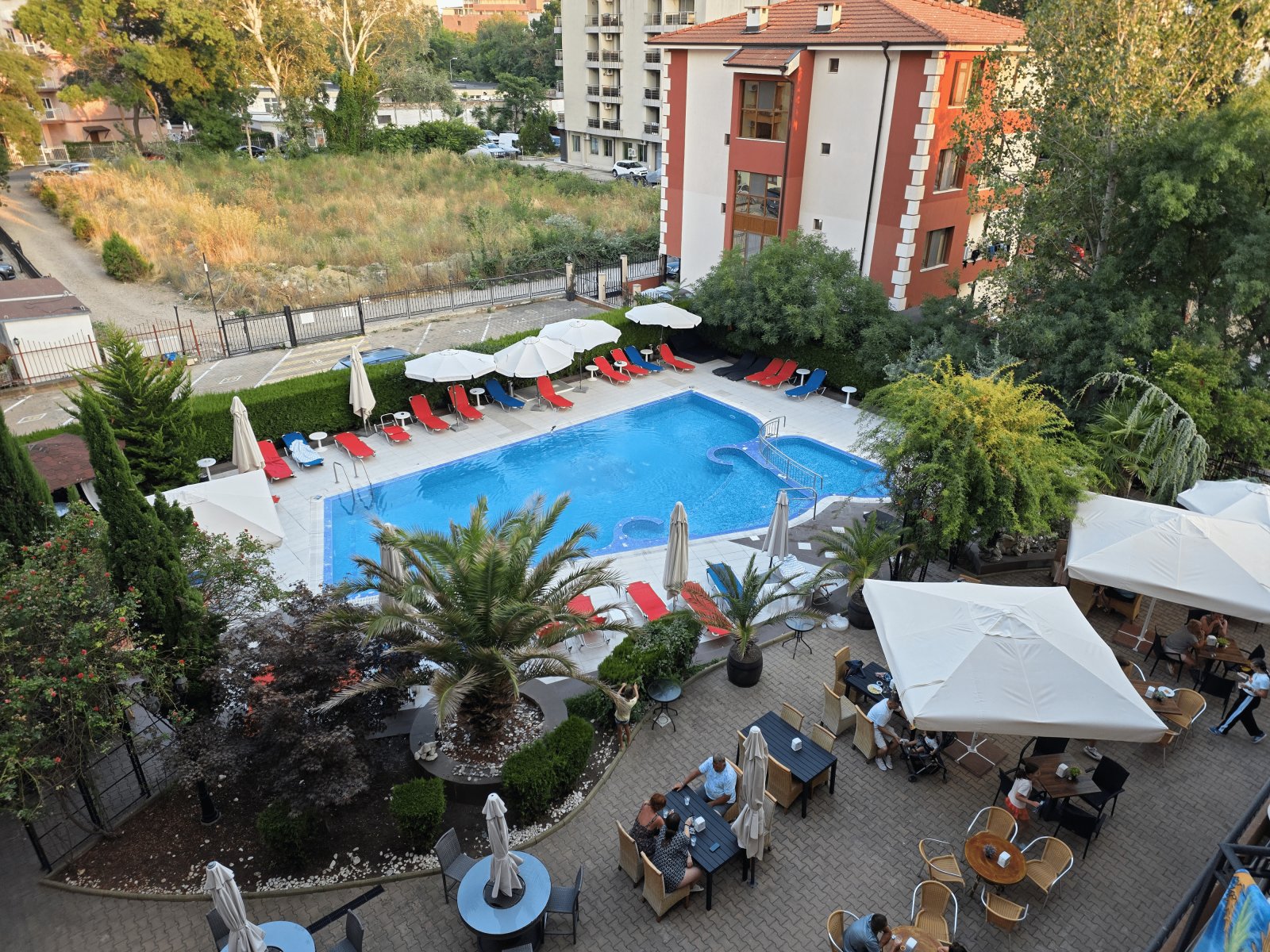 Studio Bahami, vista sulla piscina – 34 m², 4° piano, Sunny Beach