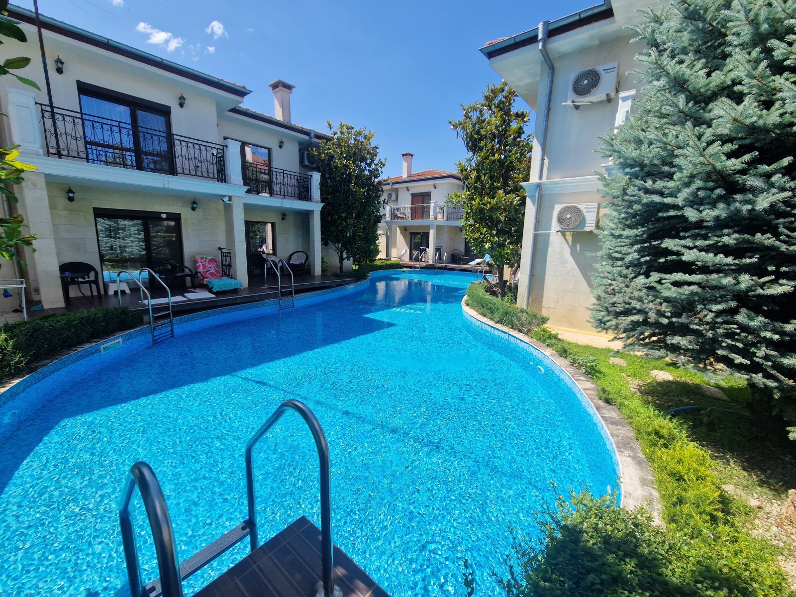 Casa unifamiliare con accesso alla piscina a Ravda, Bulgaria