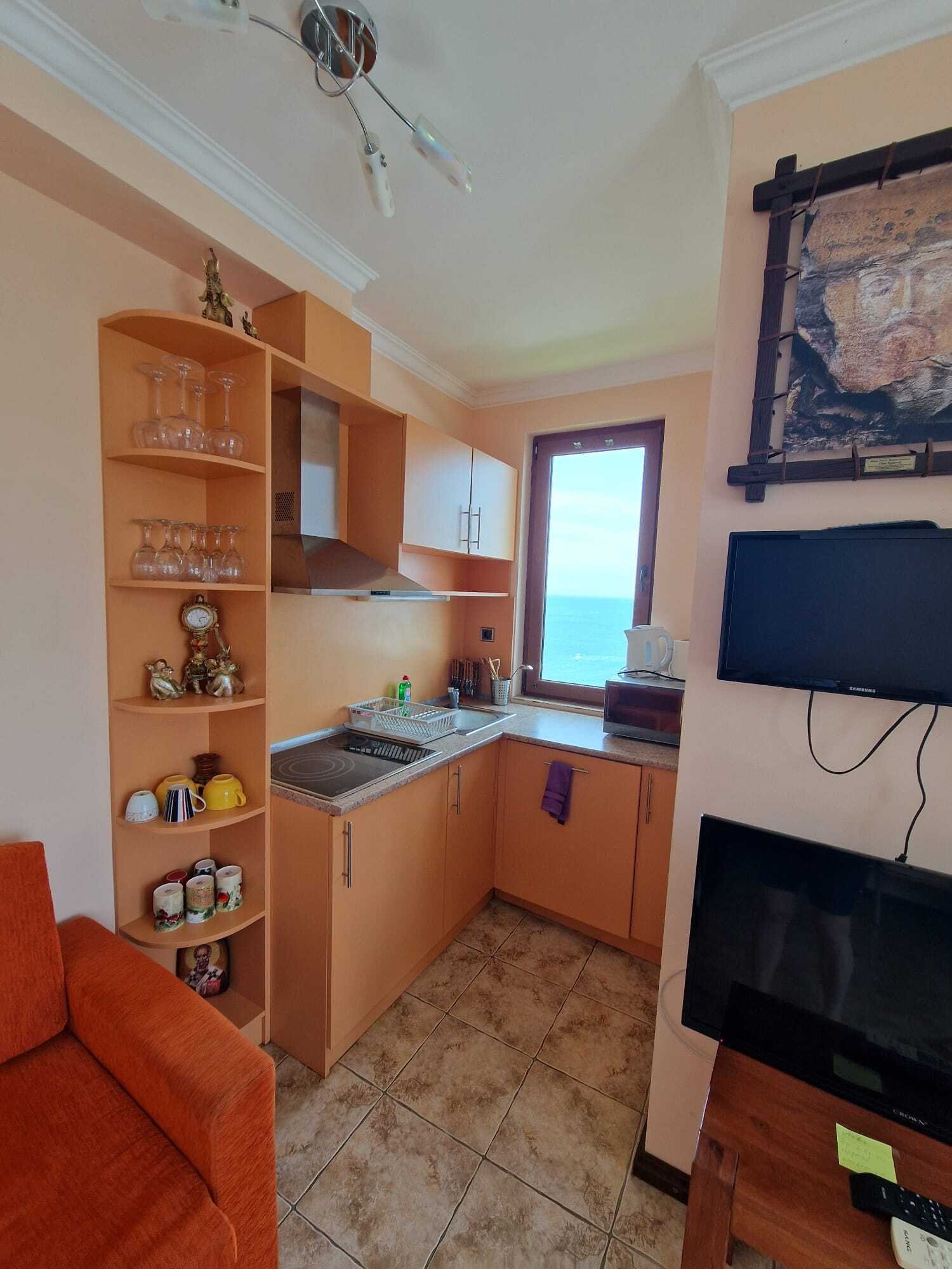 Appartamento con due camere da letto con vista mare nel complesso „Tryavna Beach“ a Sveti Vlas