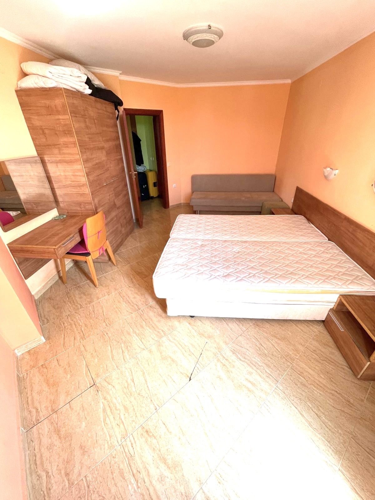 Appartamento con tre camere nel complesso „Sun Village“ a Sunny Beach