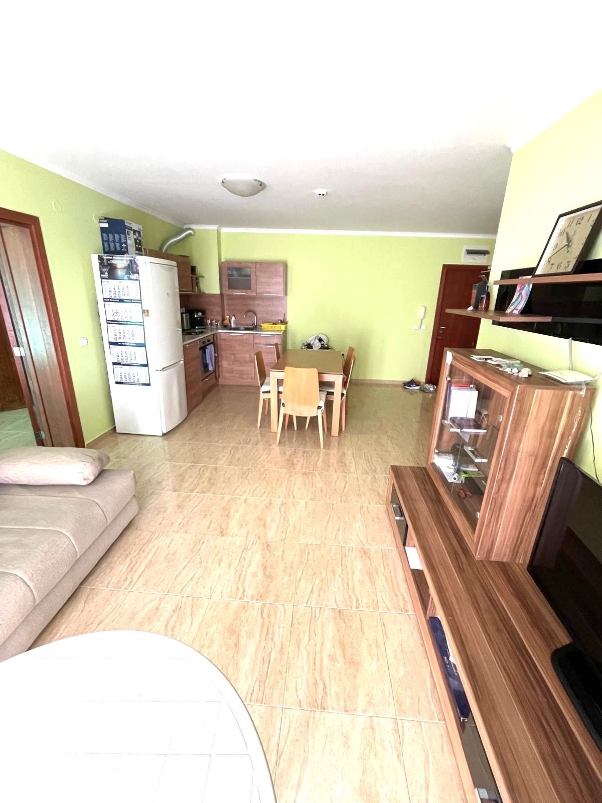 Appartamento con tre camere nel complesso „Sun Village“ a Sunny Beach