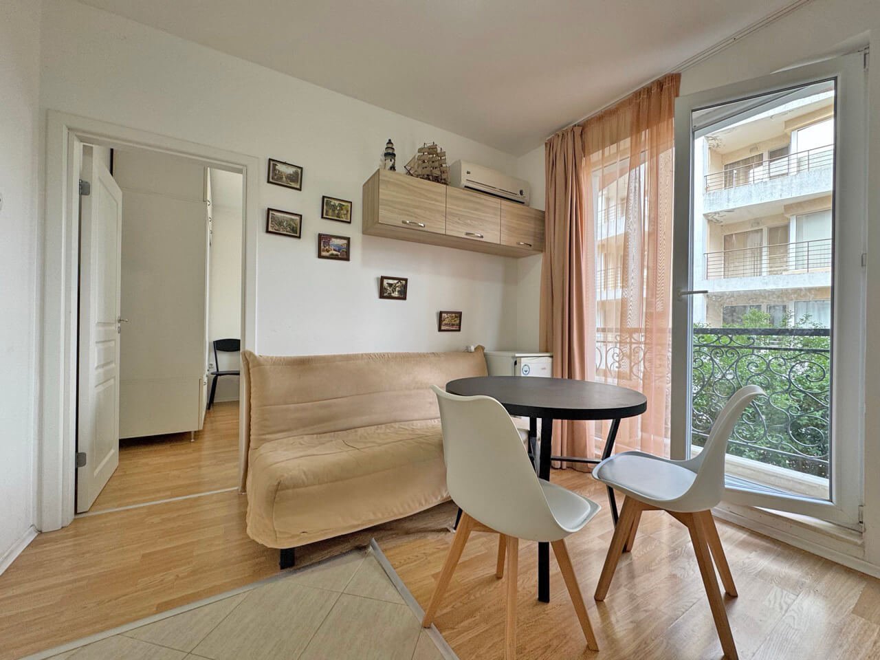 Appartamento con due locali nel complesso Romance Marine a Sunny Beach.