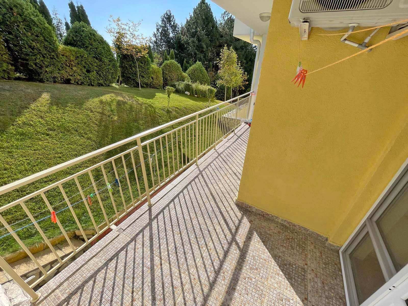 Appartamento con due camere nel complesso Crown Fort con vista sul giardino a Sveti Vlas