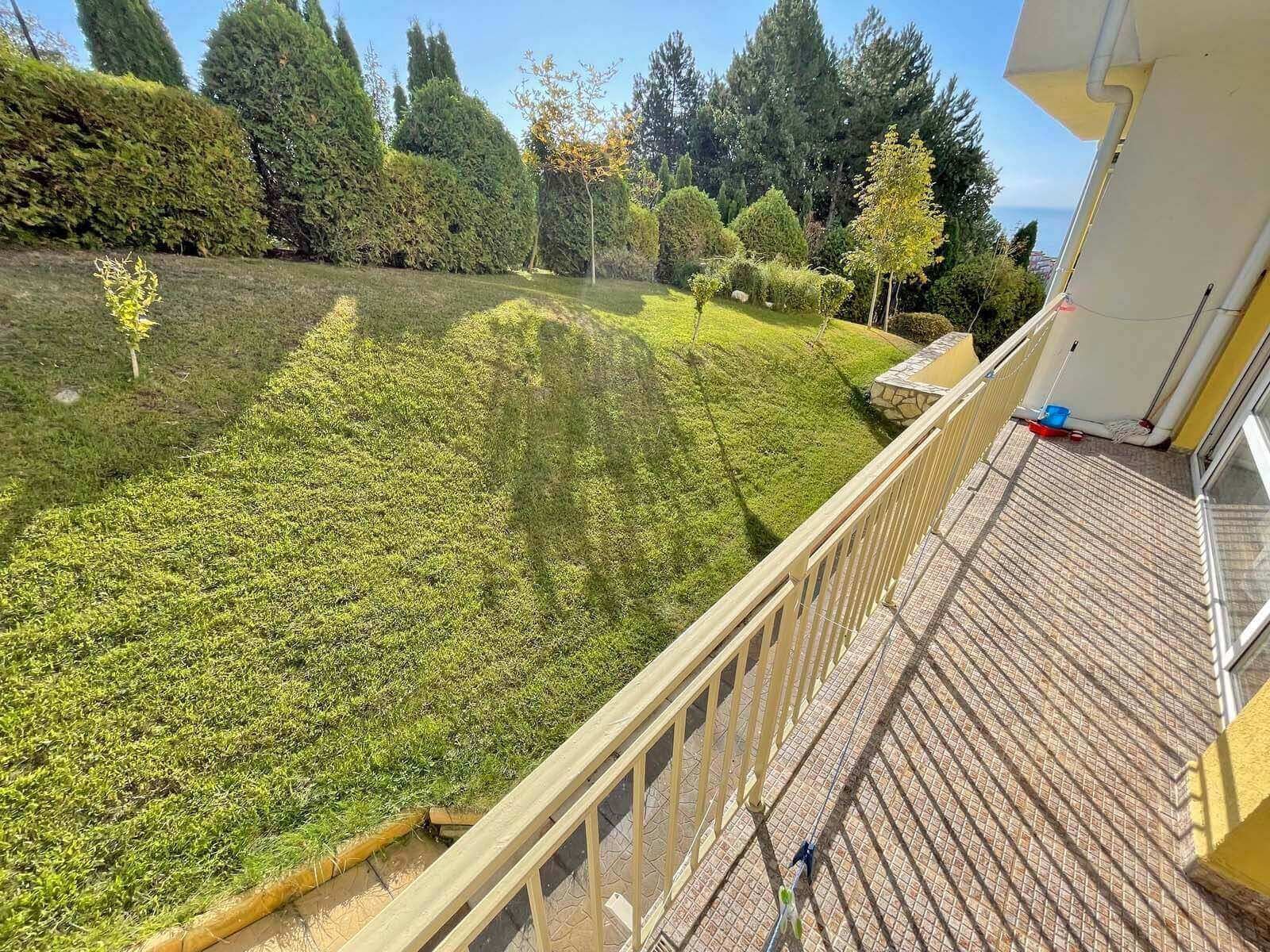 Appartamento con due camere nel complesso Crown Fort con vista sul giardino a Sveti Vlas