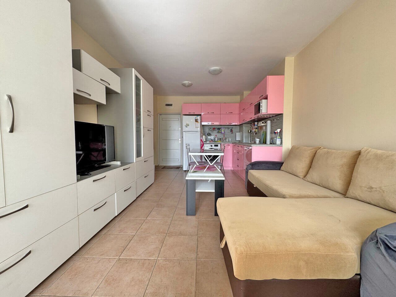 Appartamento con due camere nel complesso Sea Dreams con vista sulla piscina a Sunny Beach