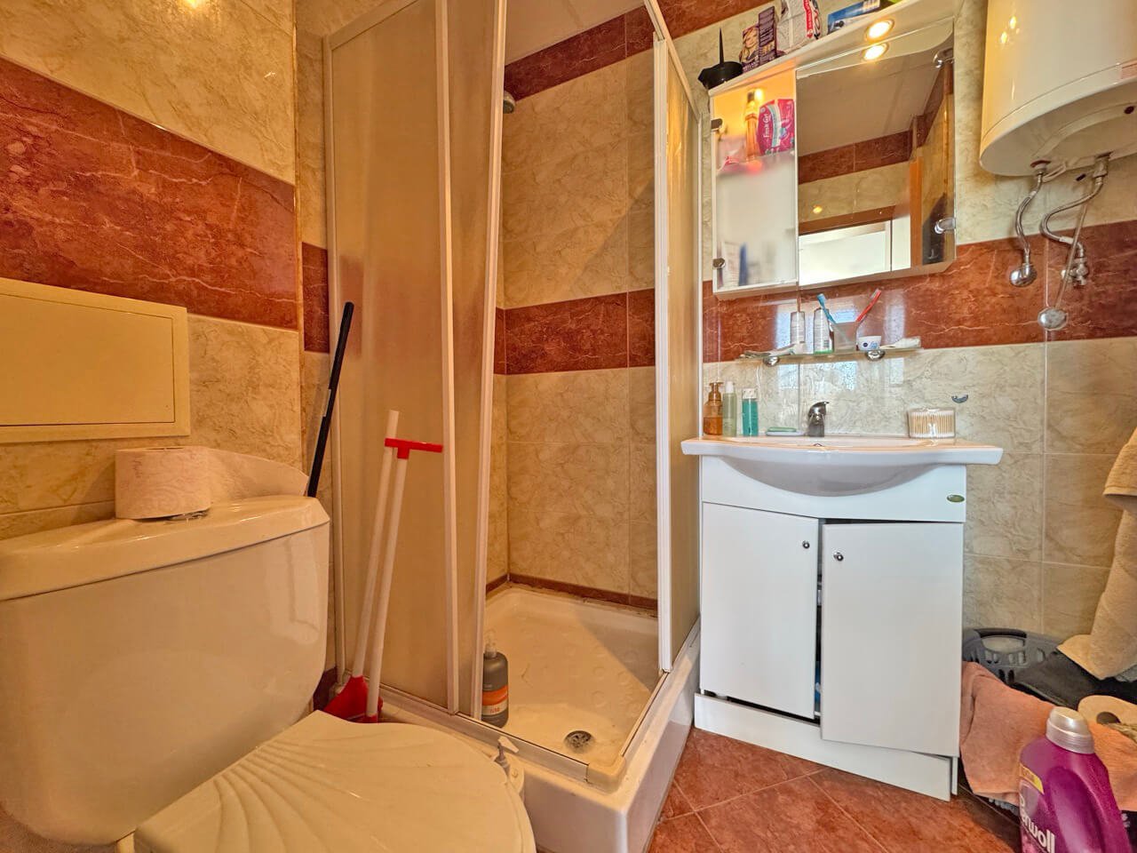 Appartamento con tre camere da letto e vista sul mare nel complesso Crown Fort a Sveti Vlas