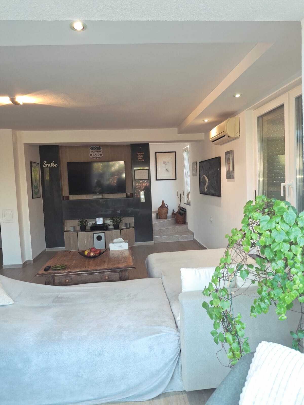 Casa bifamiliare a Poroy, regione di Burgas, Bulgaria