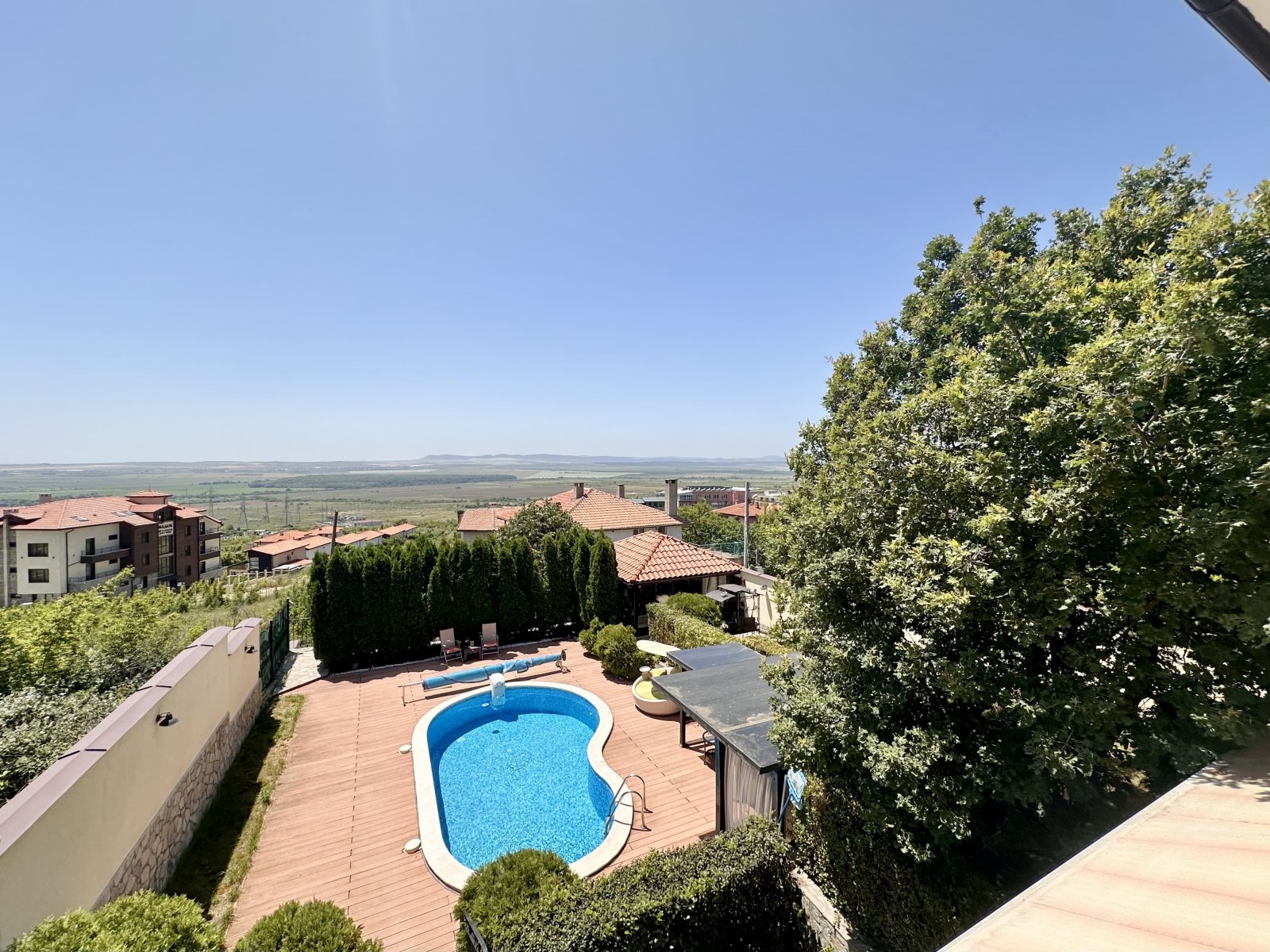 Casa a due piani con piscina a Kosharitsa