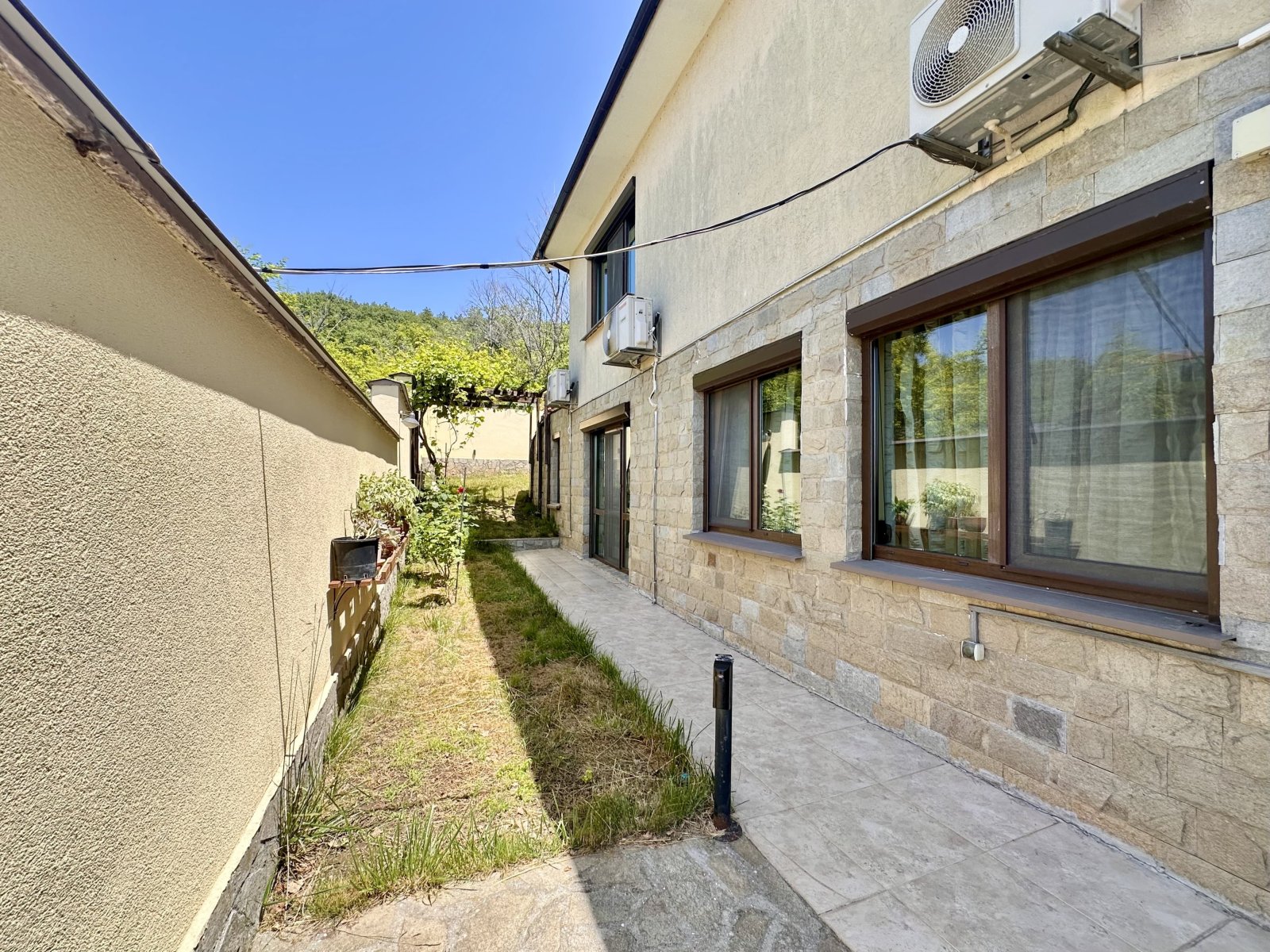 Casa a due piani con piscina a Kosharitsa