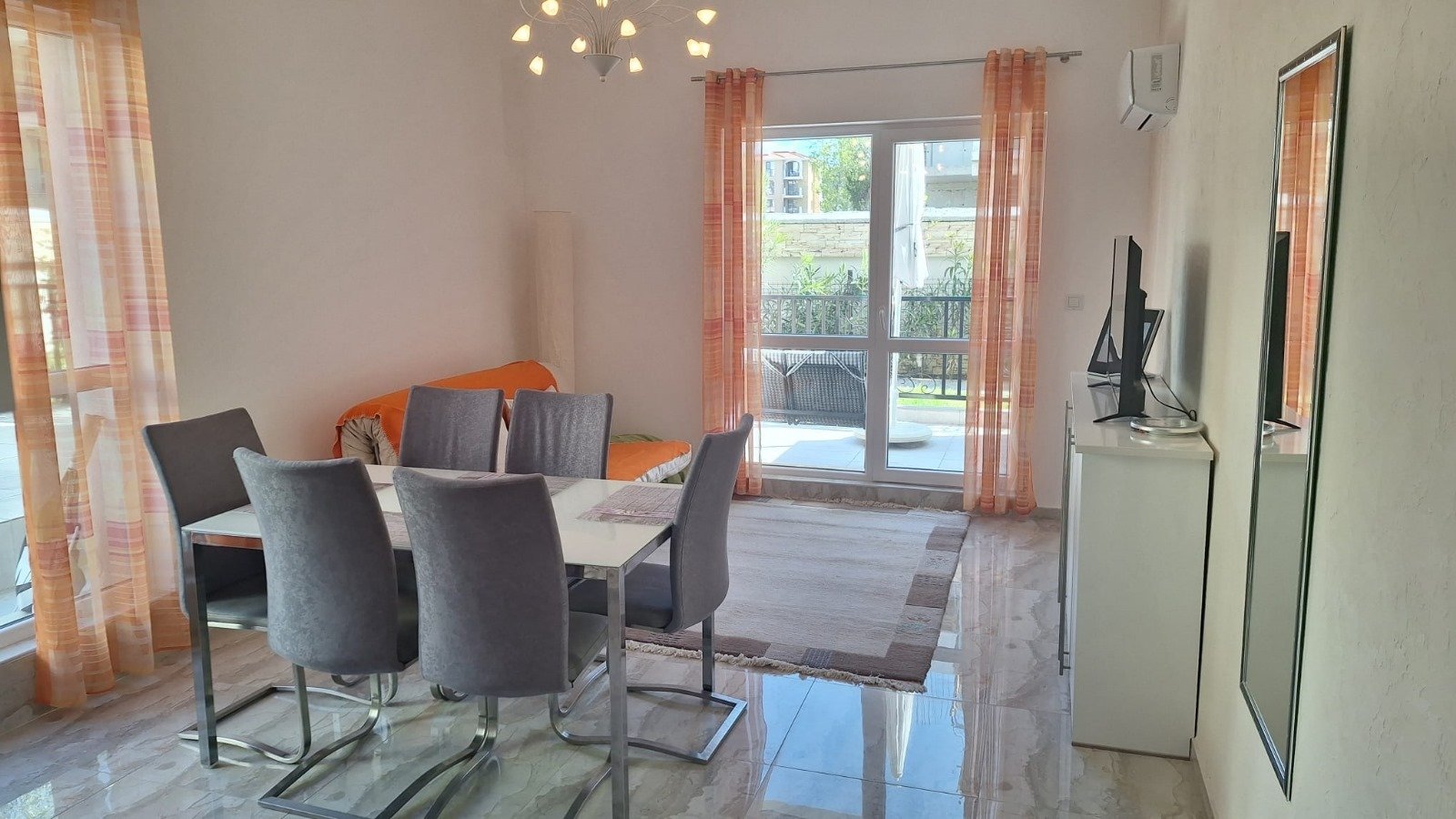 Appartamento con due camere nel complesso Magnolia 6 a Sunny Beach