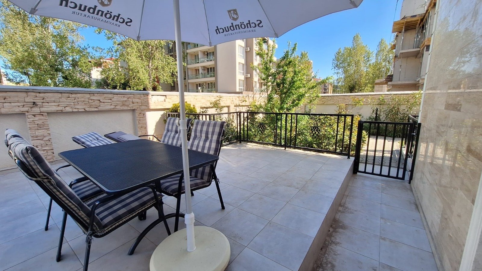 Appartamento con due camere nel complesso Magnolia 6 a Sunny Beach