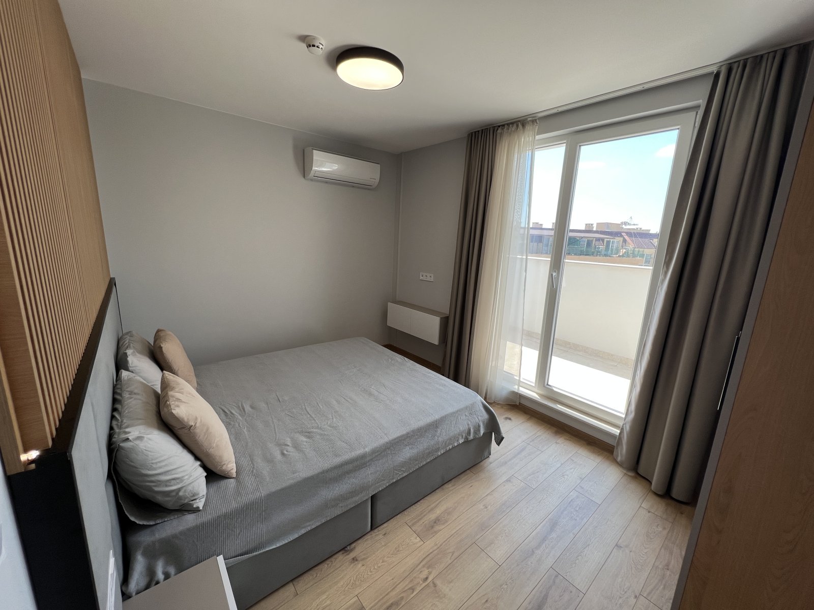 Appartamento con due camere nel complesso Emilia Romana Park al lungomare del sole