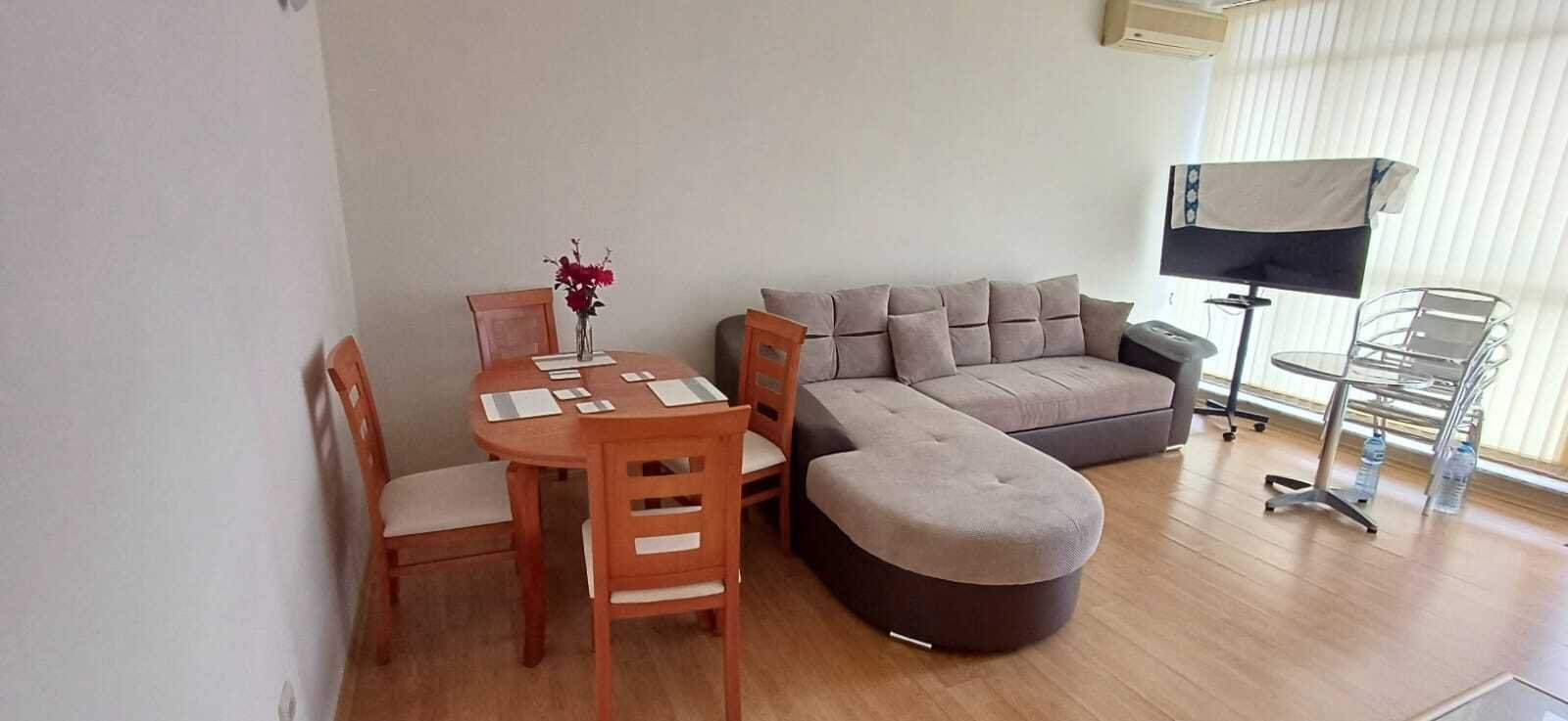 Appartamento con 2 camere nel complesso Sun City 1 a Sonnenstrand, Bulgaria.