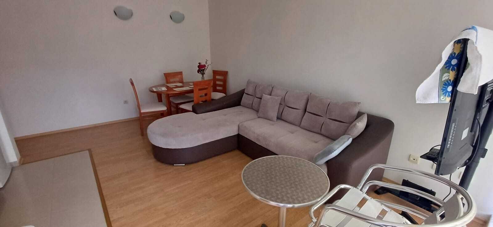 Appartamento con 2 camere nel complesso Sun City 1 a Sonnenstrand, Bulgaria.