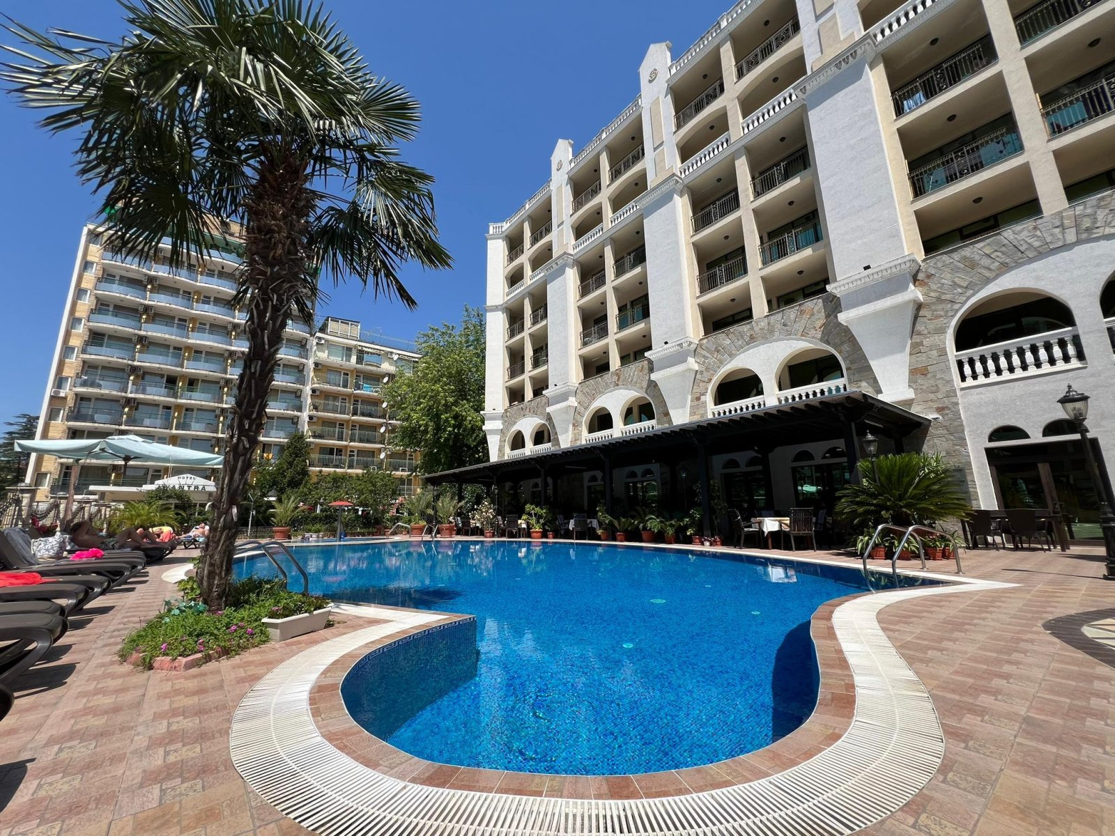 Appartamento con una camera da letto con vista mare nel complesso Babylon a Sunny Beach