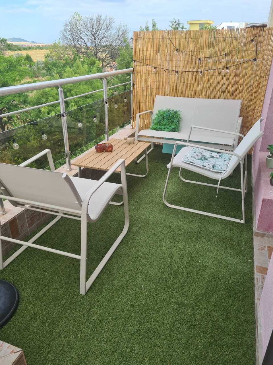 Ampio appartamento su due livelli con vista mare a Ravda