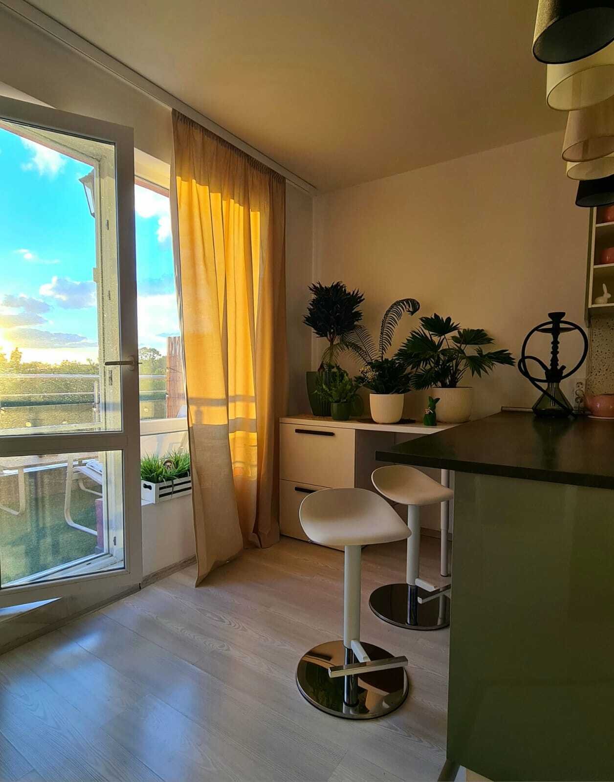 Ampio appartamento su due livelli con vista mare a Ravda