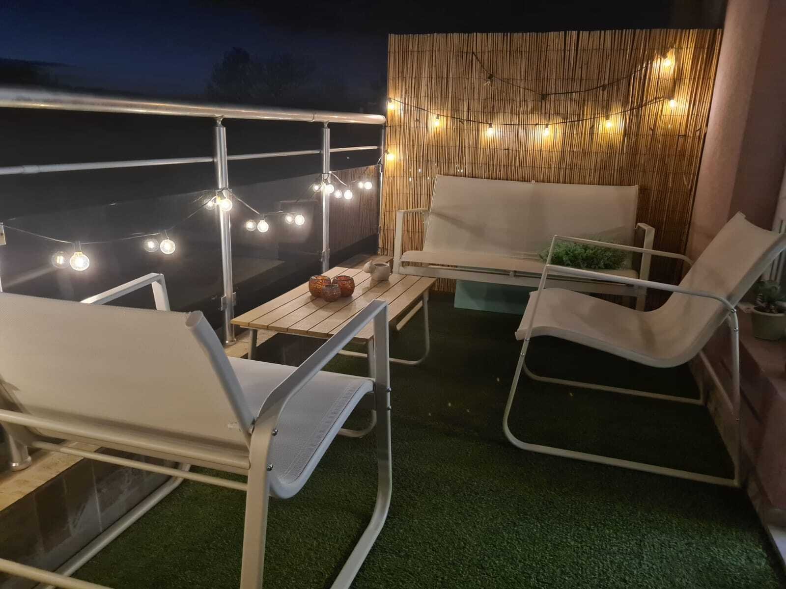 Ampio appartamento su due livelli con vista mare a Ravda