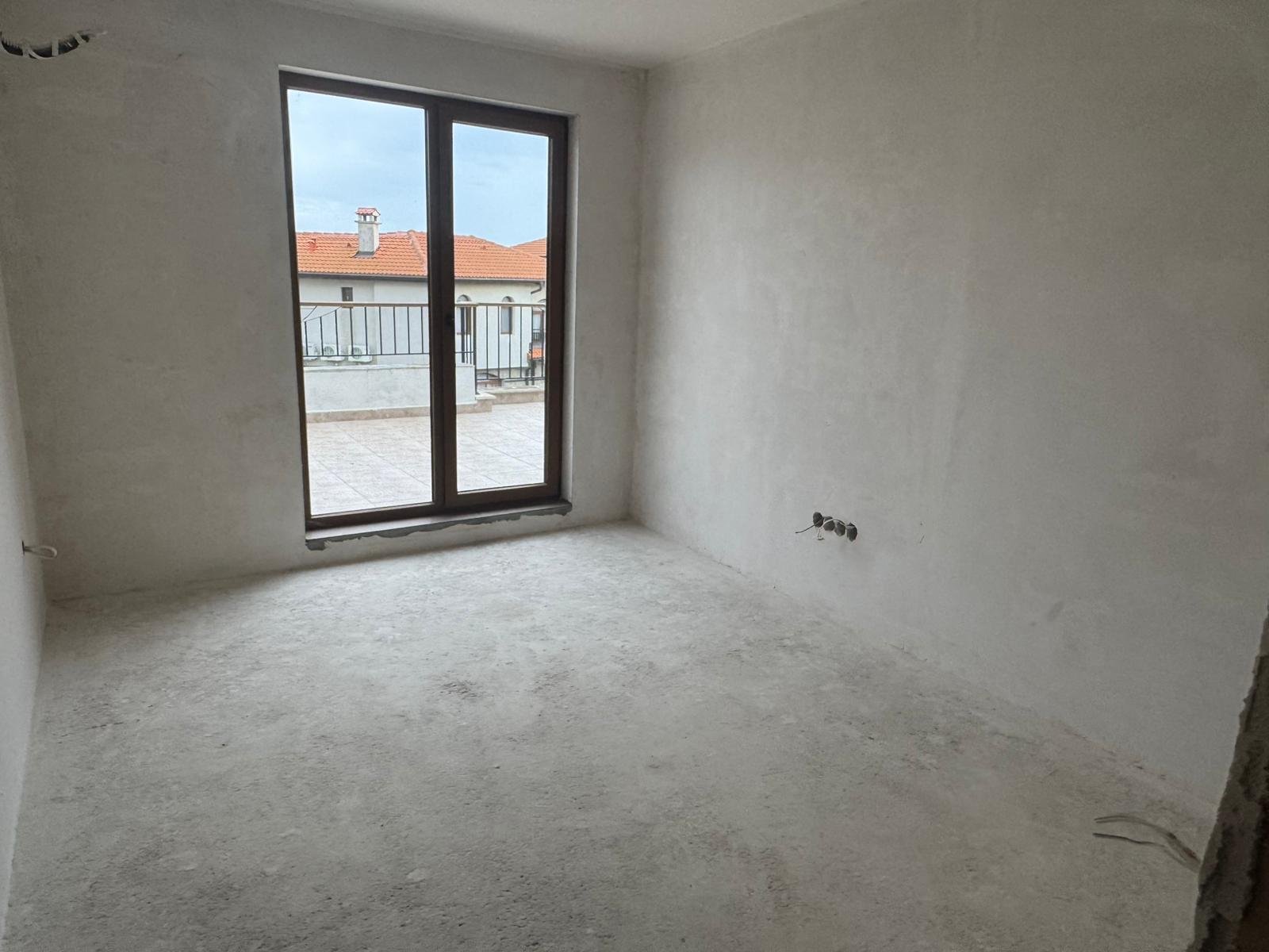 Appartamento di nuova costruzione con 3 camere in stato di cantiere grezzo con vista mare, Muskat Vineyards Resort Aheloy, Bulgaria